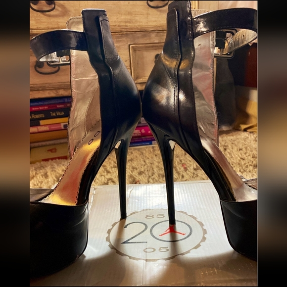 Bebe heels - Picture 4 of 7